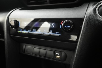 https://dvg-vehicle-assets.s3.amazonaws.com/U19354/6ycs6e878kv7fpwkoir1qyz7c.jpg