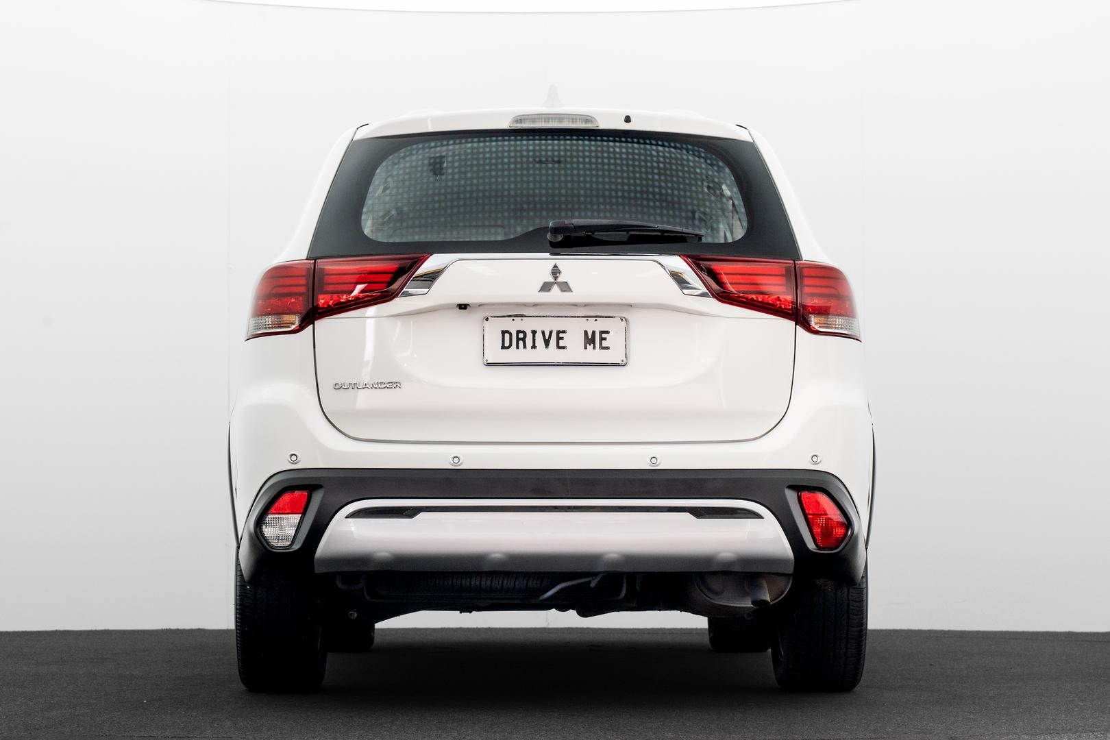 Mitsubishi Outlander image 3