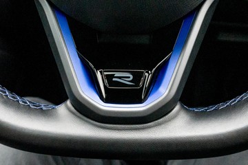 https://dvg-vehicle-assets.s3.amazonaws.com/U19363/d50po6q4ru0fq6jf5tq0kokk8.jpg