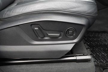 https://dvg-vehicle-assets.s3.amazonaws.com/U19384/6qiw5gibjloth1ydlw1vklqj4.jpg