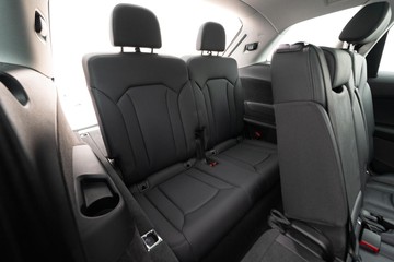 https://dvg-vehicle-assets.s3.amazonaws.com/U19384/vlna6453zjeo3qxk4db7ynlf.jpg