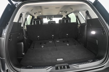 https://dvg-vehicle-assets.s3.amazonaws.com/U19387/8v5qy9wv04cr77s715udxt83l.jpg