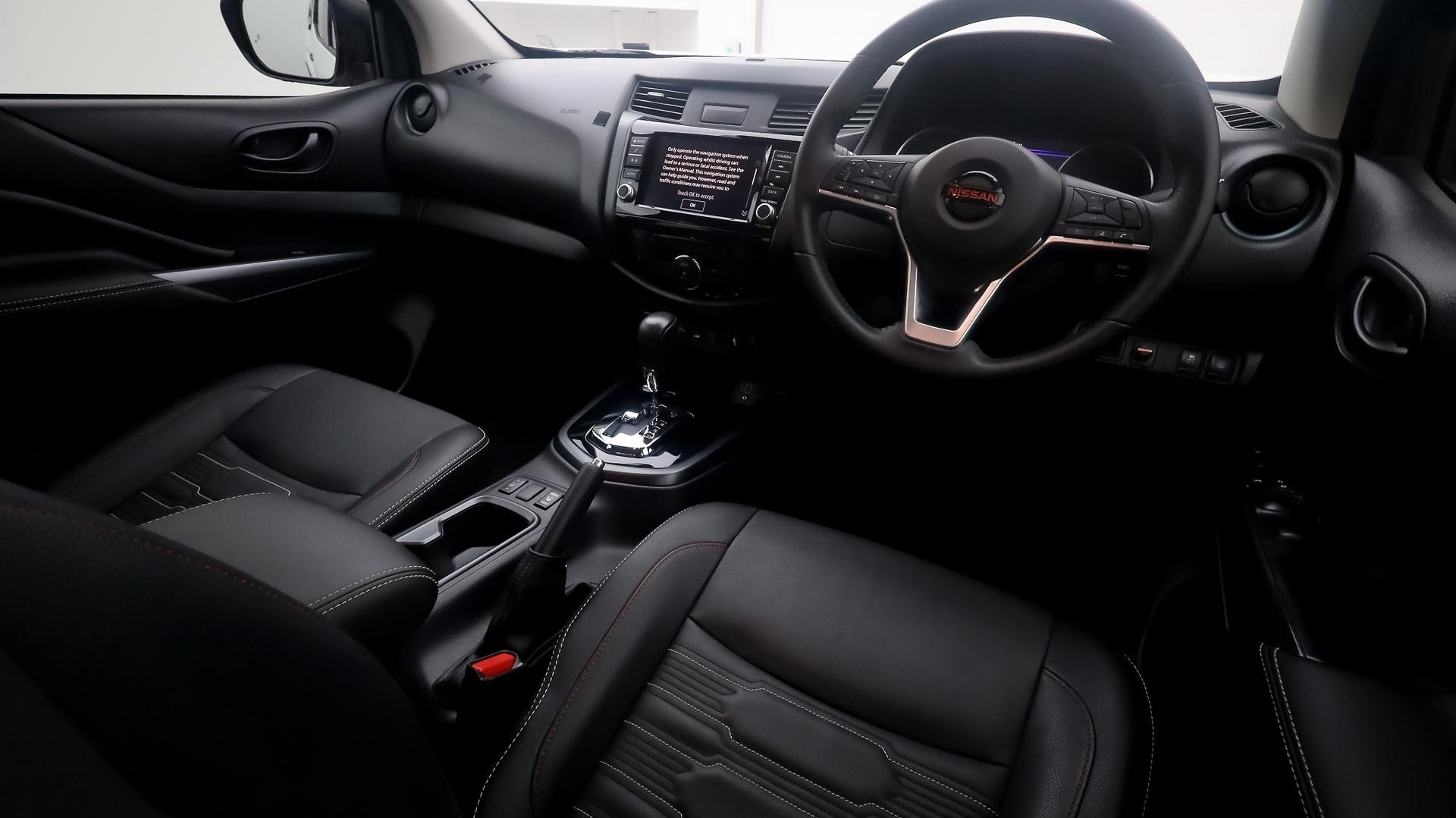 Nissan Navara image 4