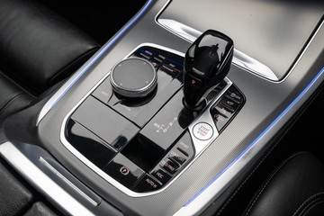 https://dvg-vehicle-assets.s3.amazonaws.com/U19398/17ef99w3se3madb71t373fw23.jpg