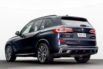 https://dvg-vehicle-assets.s3.amazonaws.com/U19398/crsayrezp8optsf1bfqj8b6be.jpg