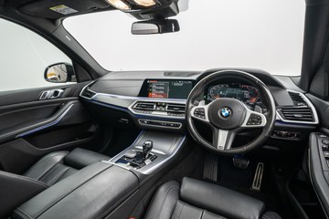 https://dvg-vehicle-assets.s3.amazonaws.com/U19398/nd9mrpkdxeh32crmxctdku63.jpg