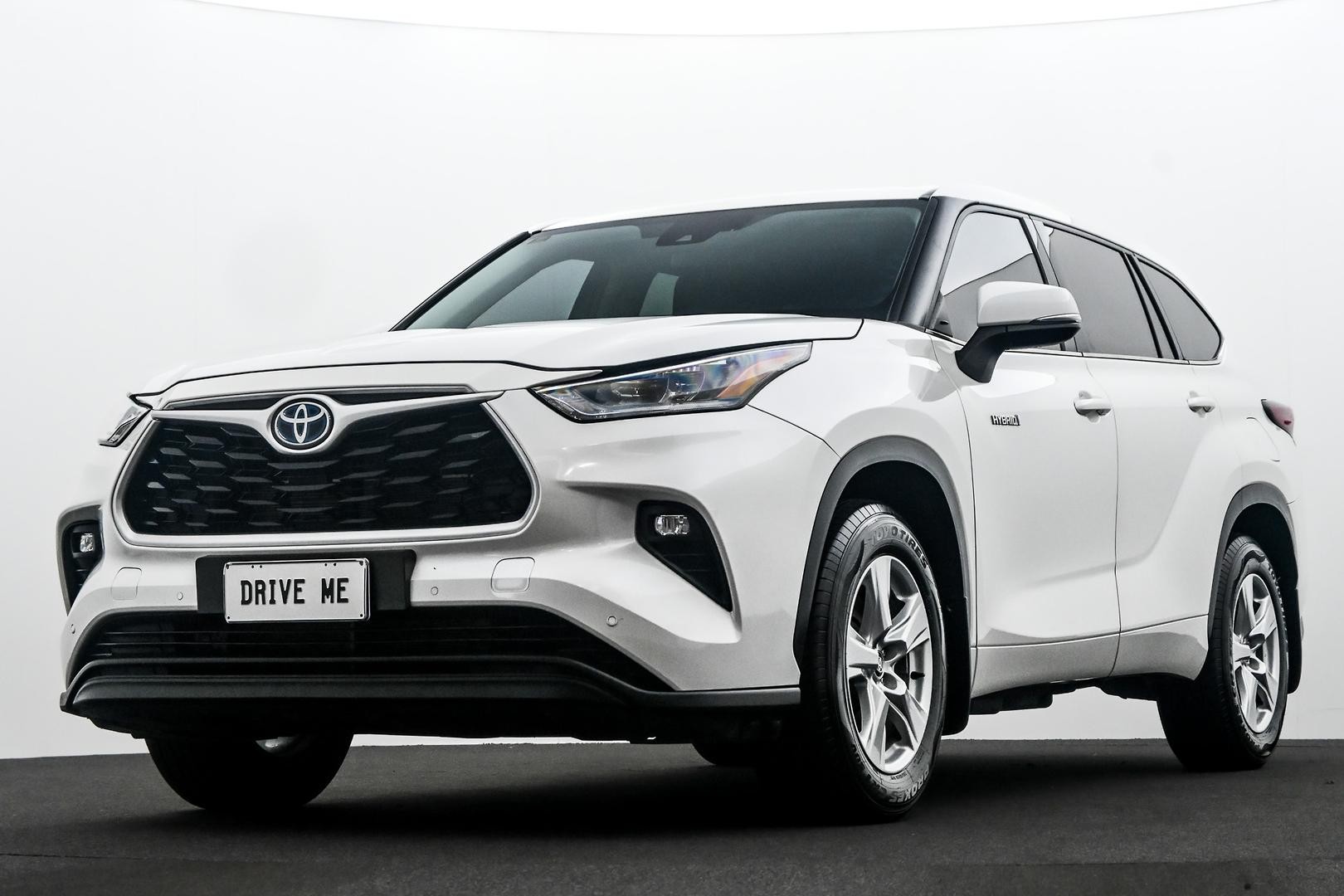 Toyota Kluger image 1