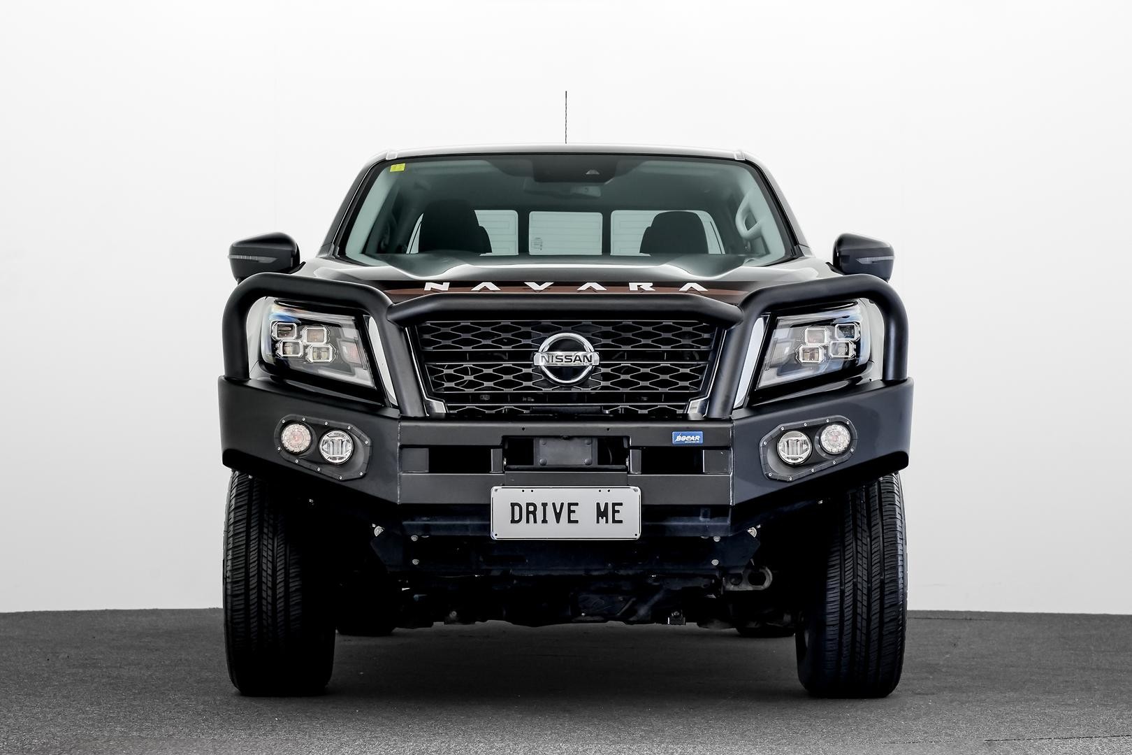 Nissan Navara image 2