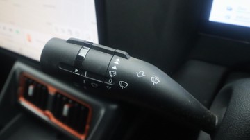 https://dvg-vehicle-assets.s3.amazonaws.com/U19446/13t7yxrquzdr2y53ho1u08u35.jpg