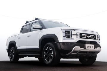 https://dvg-vehicle-assets.s3.amazonaws.com/U19446/3wx4to7yoaq07djyow52isz2a.jpg