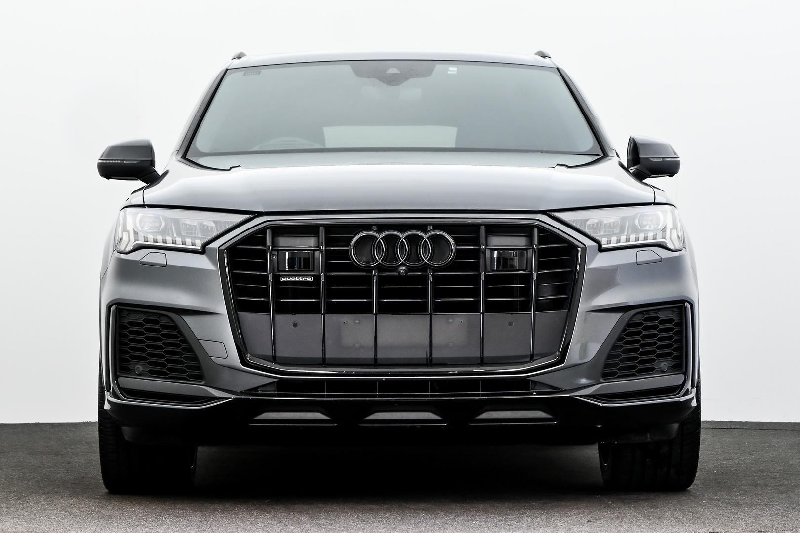 Audi Q7 image 2