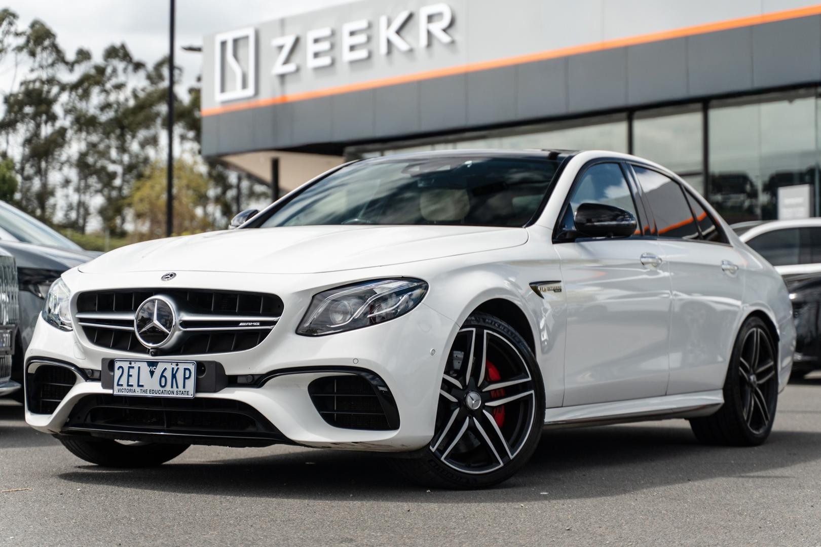 Mercedes Benz E-class image 1