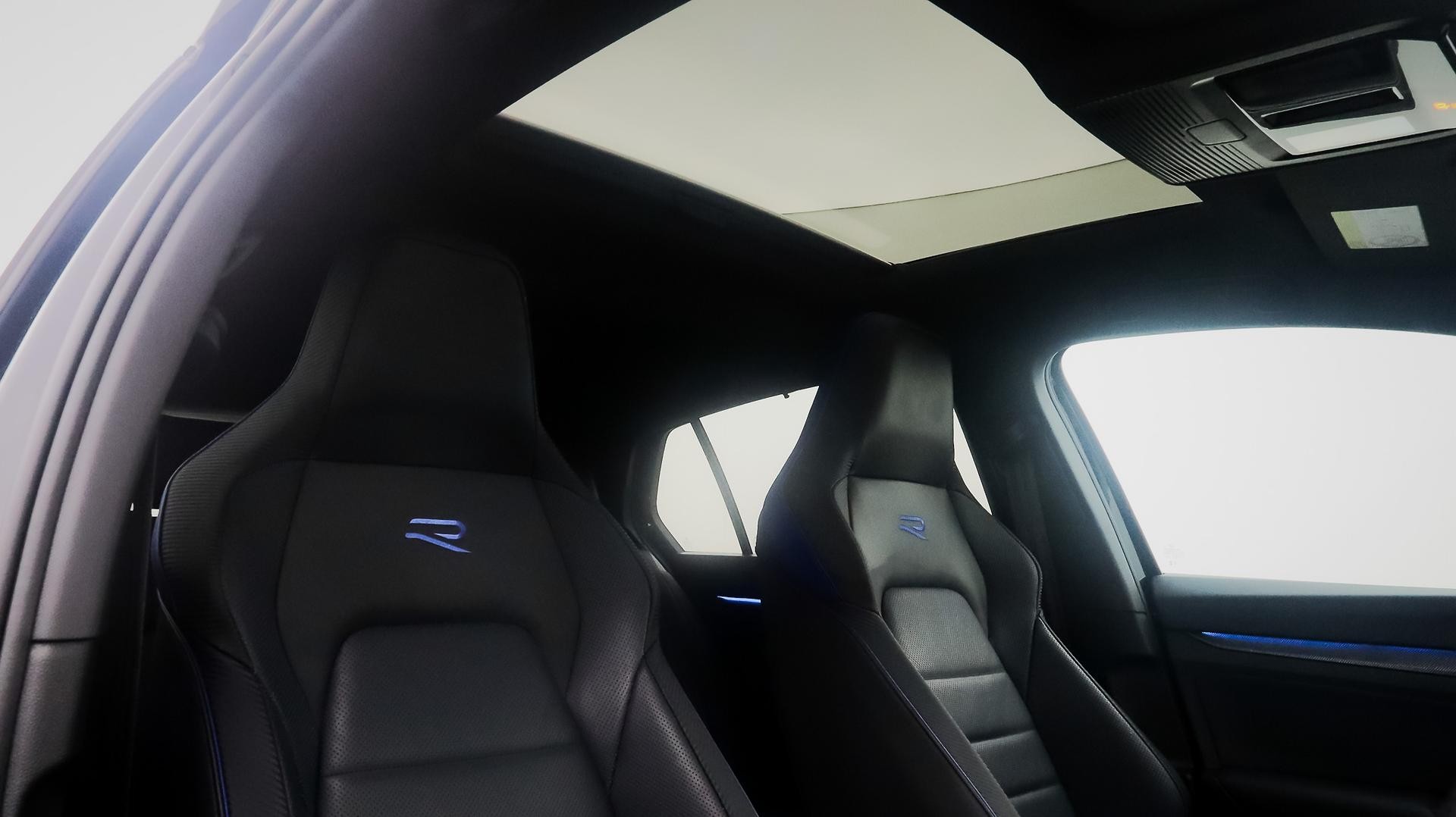 Volkswagen Golf image 4