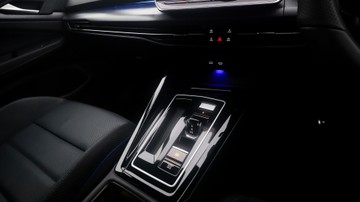https://dvg-vehicle-assets.s3.amazonaws.com/U19449/cfjoig7qmgkc1gnrmz8icaa3h.jpg