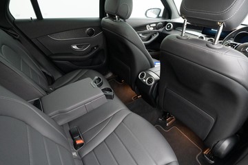 https://dvg-vehicle-assets.s3.amazonaws.com/U19456/8duabck7qewa78wy7s71gdrtr.jpg