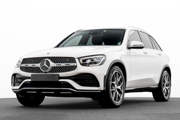https://dvg-vehicle-assets.s3.amazonaws.com/U19456/8s3ta6y4ypxbh15iqu5tczhmr.jpg