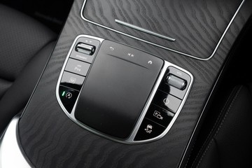 https://dvg-vehicle-assets.s3.amazonaws.com/U19456/bj6l5ibjabpxz8ej0grptpxfv.jpg