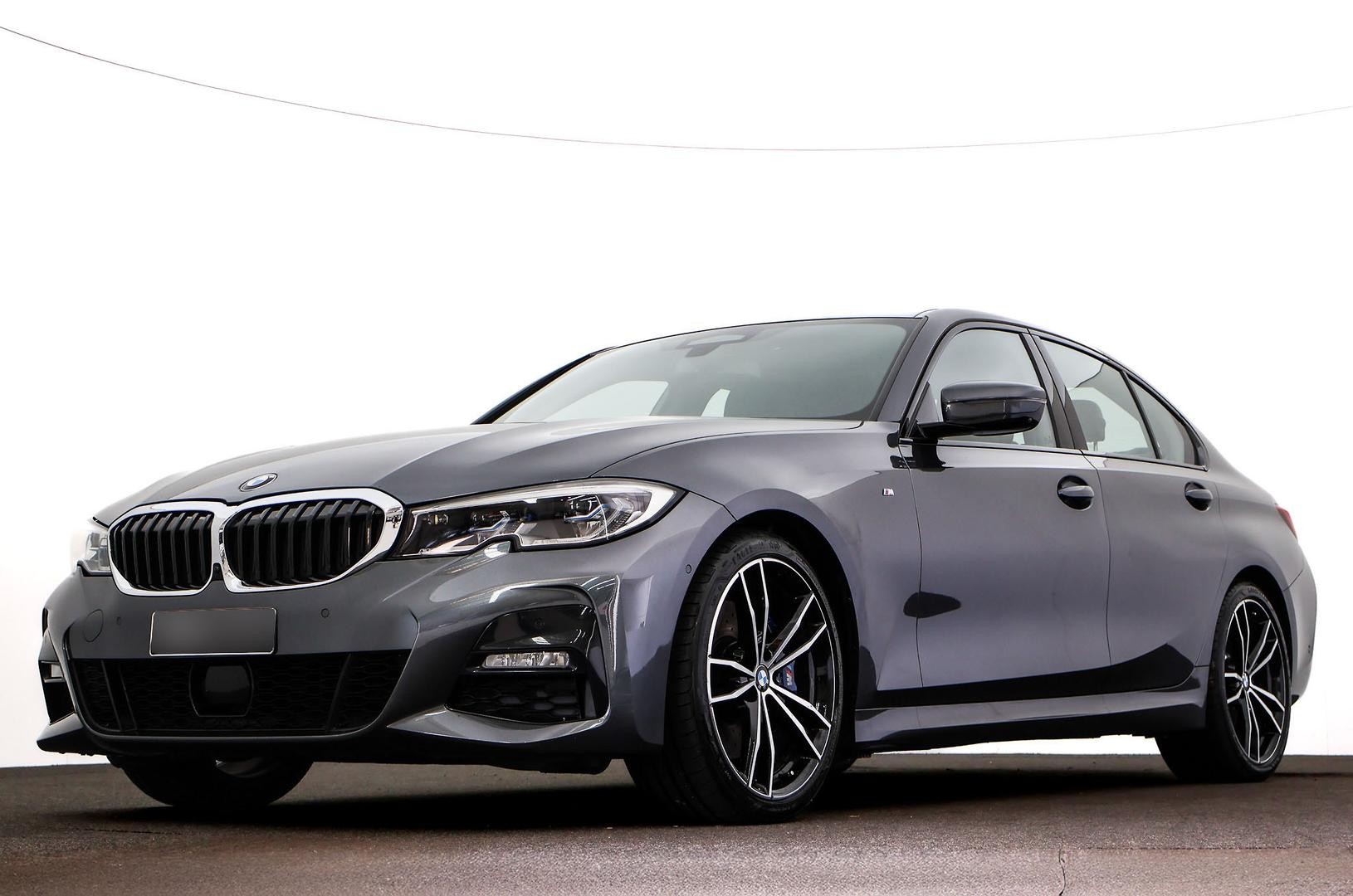 BMW 3 Series image 1