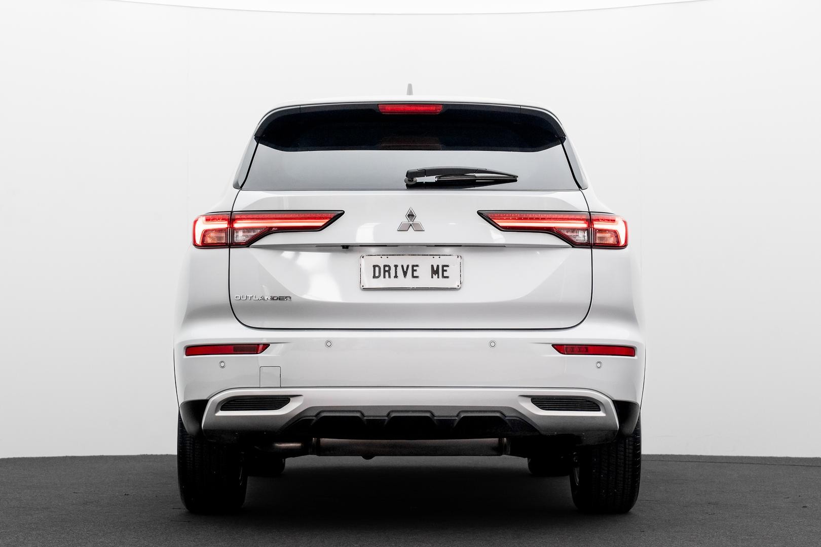 Mitsubishi Outlander image 3