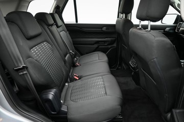 https://dvg-vehicle-assets.s3.amazonaws.com/U19507/30r4z2emw6mpq2oo86jmbnmf2.jpg
