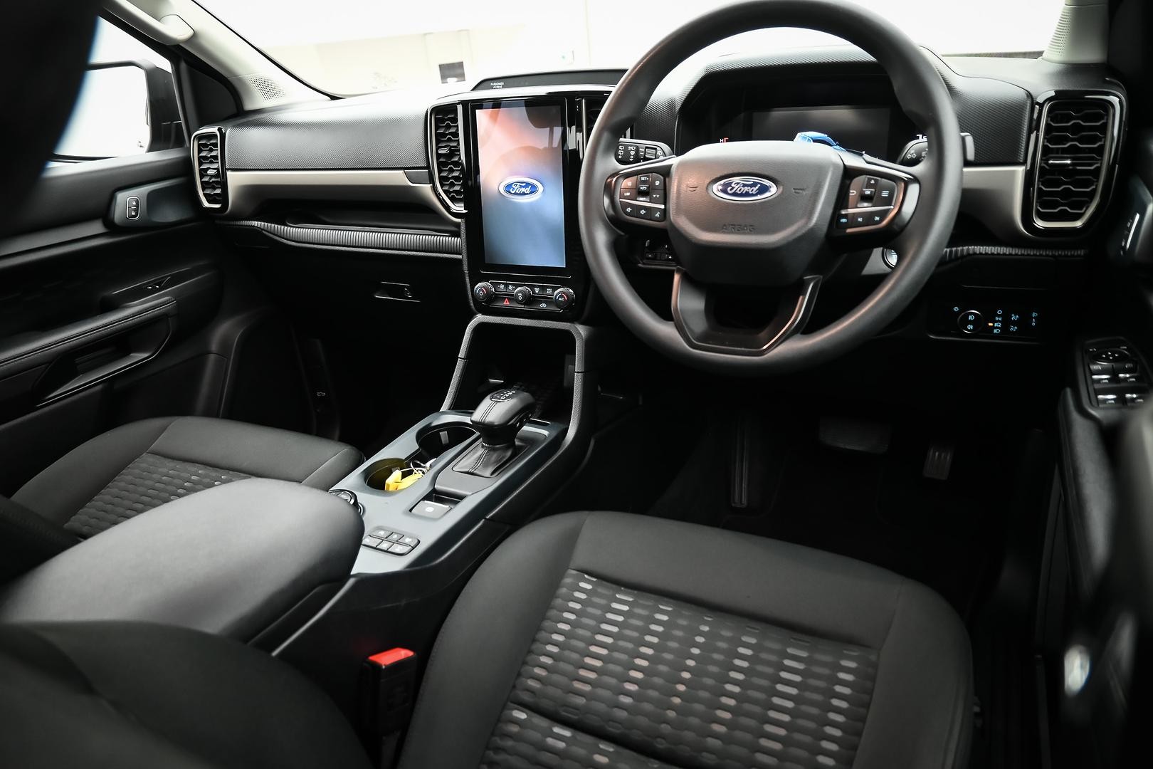 Ford Everest image 4