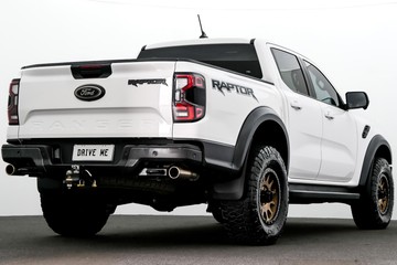 https://dvg-vehicle-assets.s3.amazonaws.com/U19511/3tchd33x0rin8m6pqsw47t78l.jpg