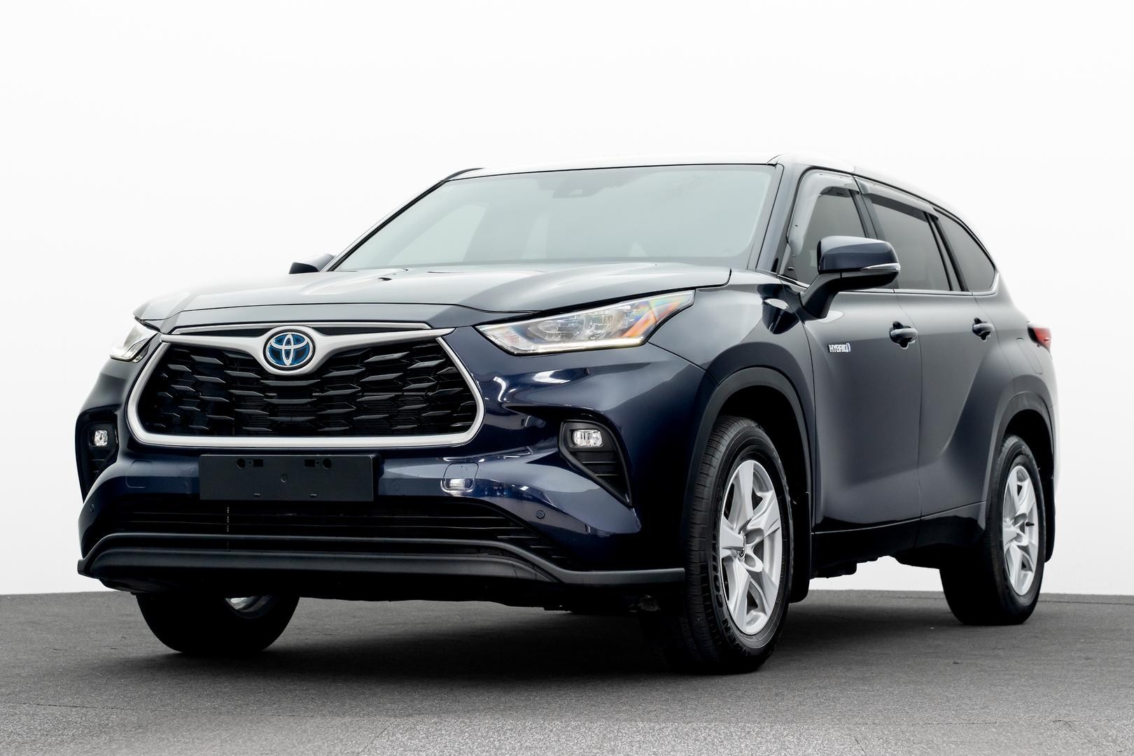 Toyota Kluger image 1