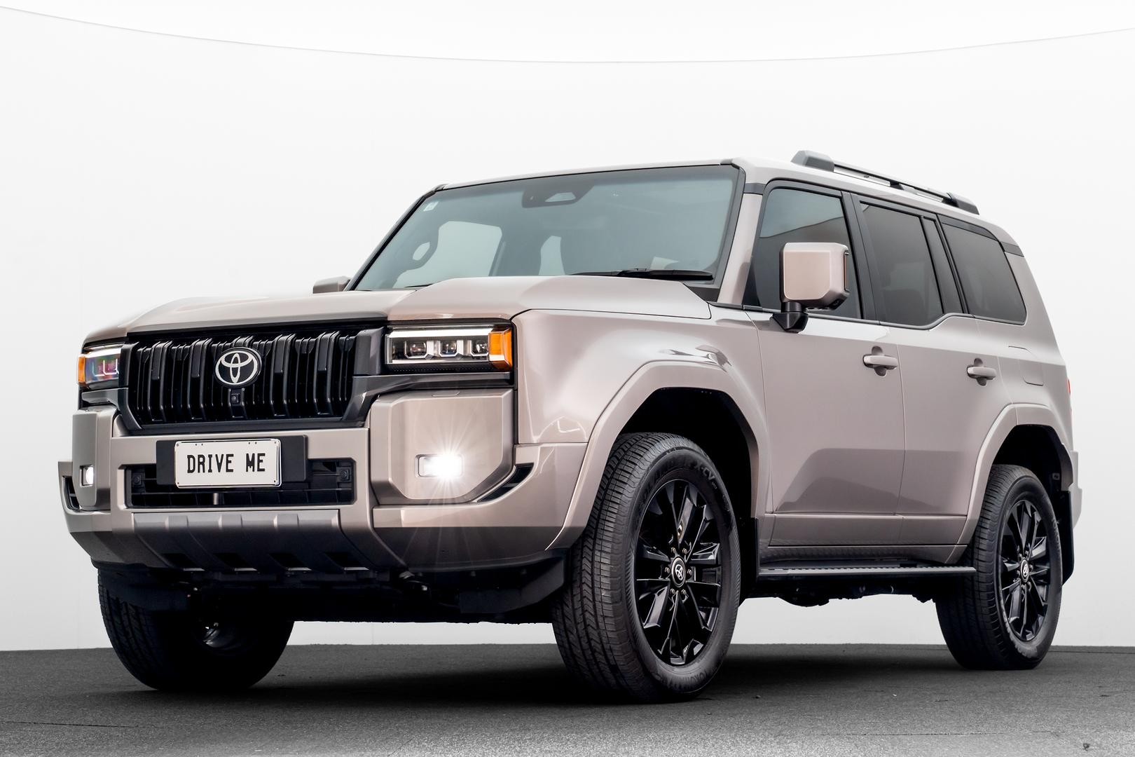 Toyota Landcruiser Prado image 1