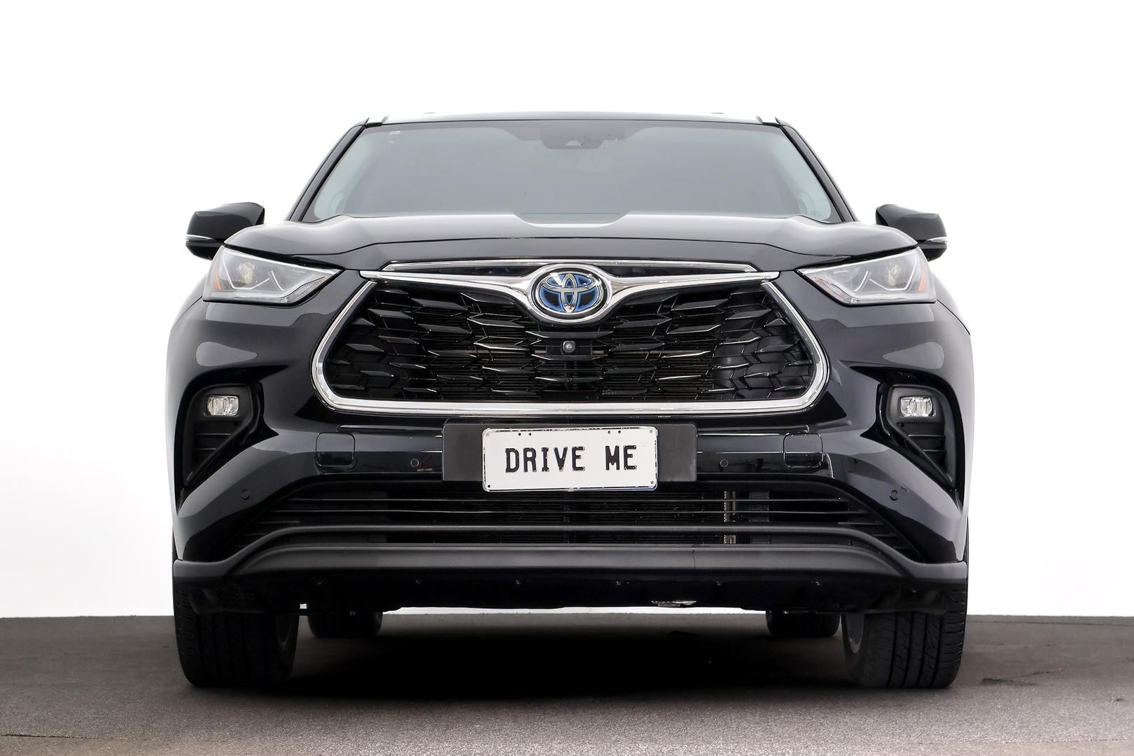 Toyota Kluger image 2