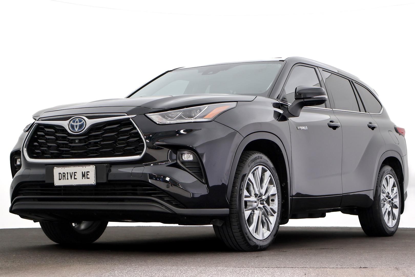 Toyota Kluger image 1