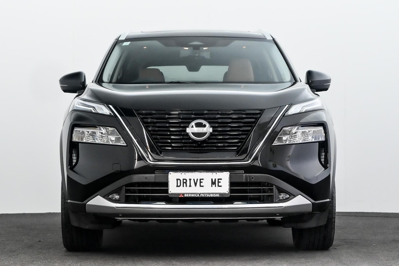 Nissan X-trail image 2