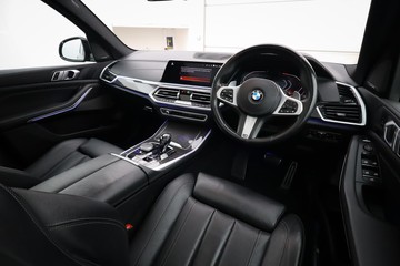 https://dvg-vehicle-assets.s3.amazonaws.com/U19542/2ysgb8um6bc8lq8lagr48r81e.jpg