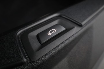 https://dvg-vehicle-assets.s3.amazonaws.com/U19542/8idzsi7a1ai1bs0wo72xk27hf.jpg