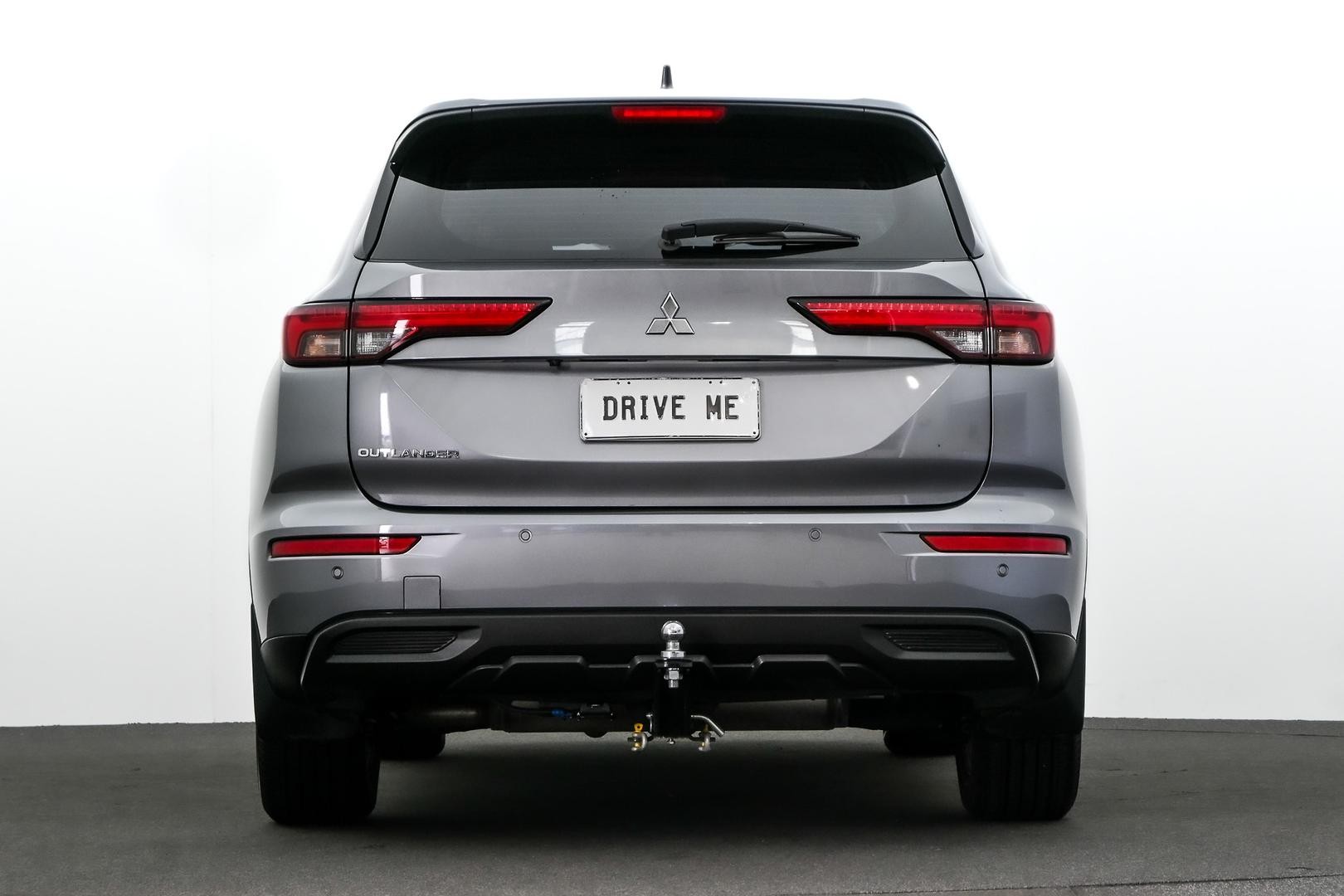 Mitsubishi Outlander image 3