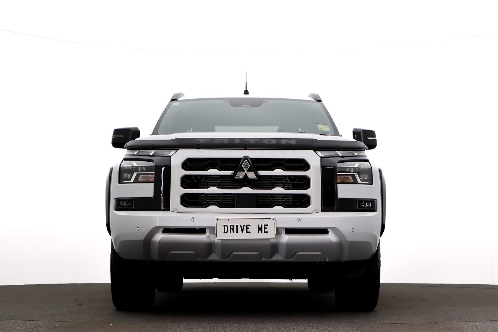 Mitsubishi Triton image 3