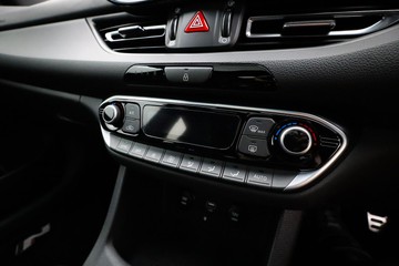 https://dvg-vehicle-assets.s3.amazonaws.com/U19567/2icfkvdymcfm6ifa0au7be934.jpg