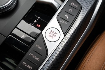 https://dvg-vehicle-assets.s3.amazonaws.com/U19570/38j8svanwk1k01nx2ixgyuyv9.jpg