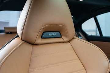 https://dvg-vehicle-assets.s3.amazonaws.com/U19570/aamk942ygnzb3in02p1vc10x.jpg