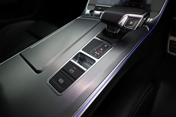 https://dvg-vehicle-assets.s3.amazonaws.com/U19576/9ept73fmmnhj52w6u5769g3ev.jpg