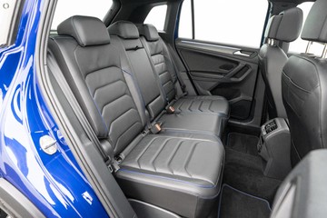 https://dvg-vehicle-assets.s3.amazonaws.com/U19577/3hp179wb7sg35h5gcilpnclqo.jpg
