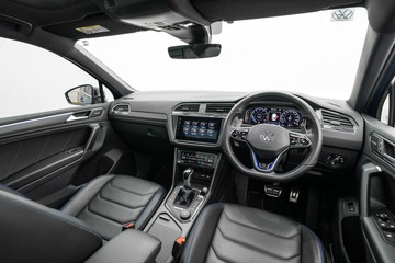 https://dvg-vehicle-assets.s3.amazonaws.com/U19577/5a3vxhmv0zbrxh17k5yb0cuwl.jpg