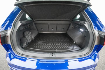 https://dvg-vehicle-assets.s3.amazonaws.com/U19577/9hq9fgdfb6hehoee0t7o0fd2f.jpg