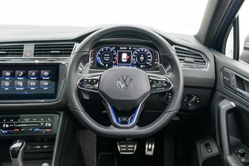 https://dvg-vehicle-assets.s3.amazonaws.com/U19577/u1g6zj90h3marry7f0al62m1.jpg
