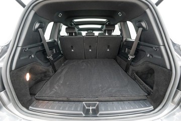 https://dvg-vehicle-assets.s3.amazonaws.com/U19585/4ar9f10wxsey82yiomdhprm29.jpg