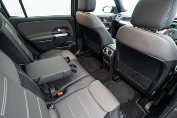 https://dvg-vehicle-assets.s3.amazonaws.com/U19585/4sm4xd84kvnjap35knvjlcyfv.jpg