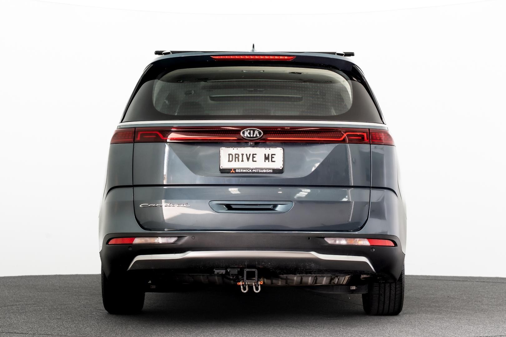 Kia Carnival image 3