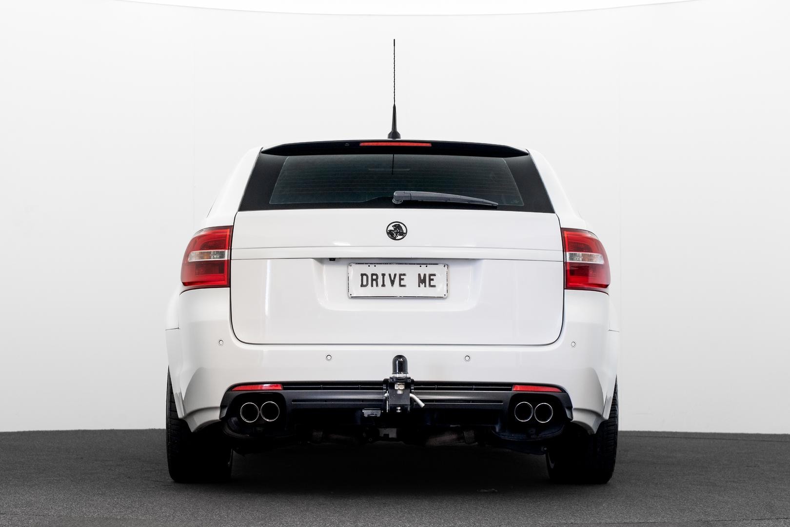 Holden Commodore image 3