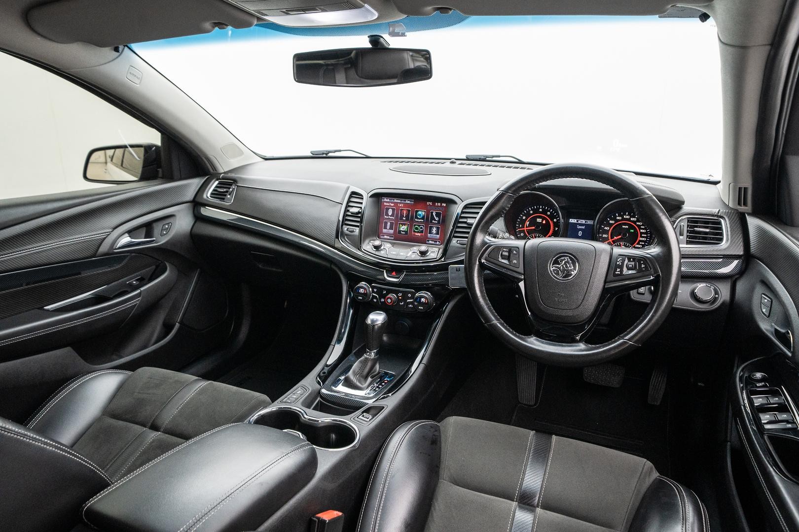 Holden Commodore image 4