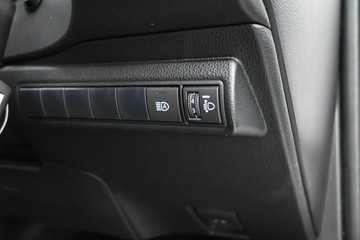 https://dvg-vehicle-assets.s3.amazonaws.com/U19594/1ncbnscnkrh0bm4f1dxdk4yg9.jpg