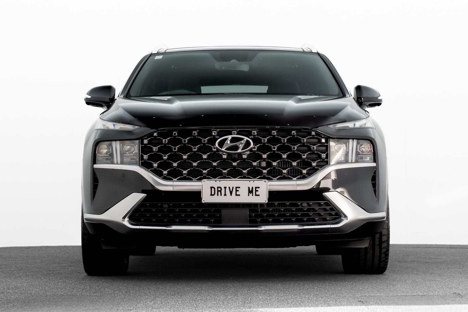 Hyundai Santa Fe image 2